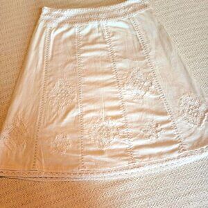 Apt. 9 Lined White Lace Throughout & Bottom Side‎ Zippered Sz. 8 Skirt